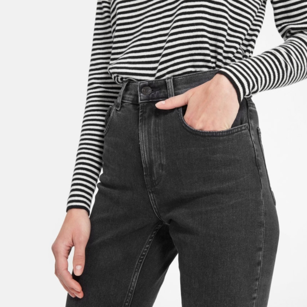 Everlane Black Cheeky Straight Jean